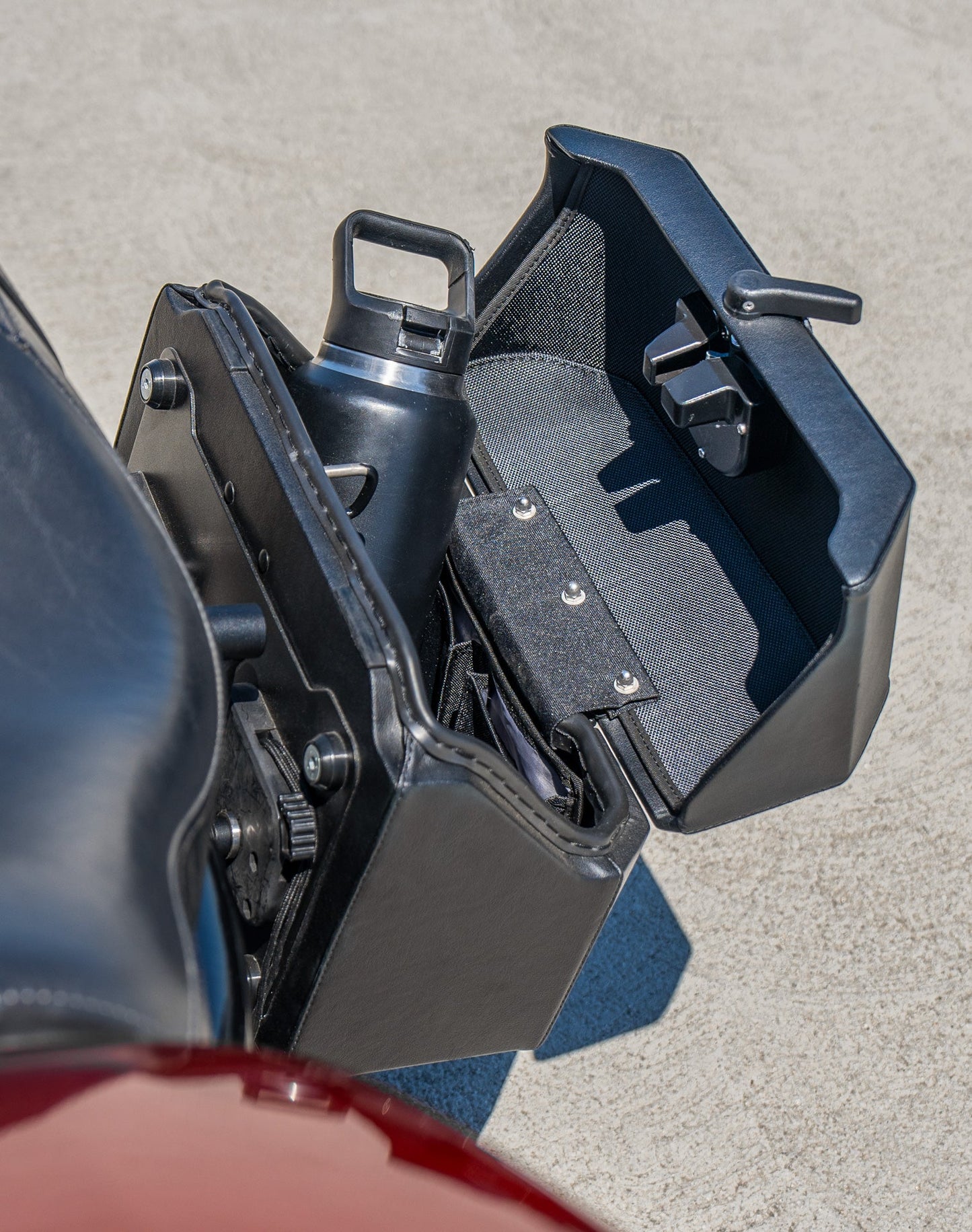 20L - Outlaw Quick-Mount Small Harley Sportster 883 Custom XL883C Leather Wrapped Hard Alforjas