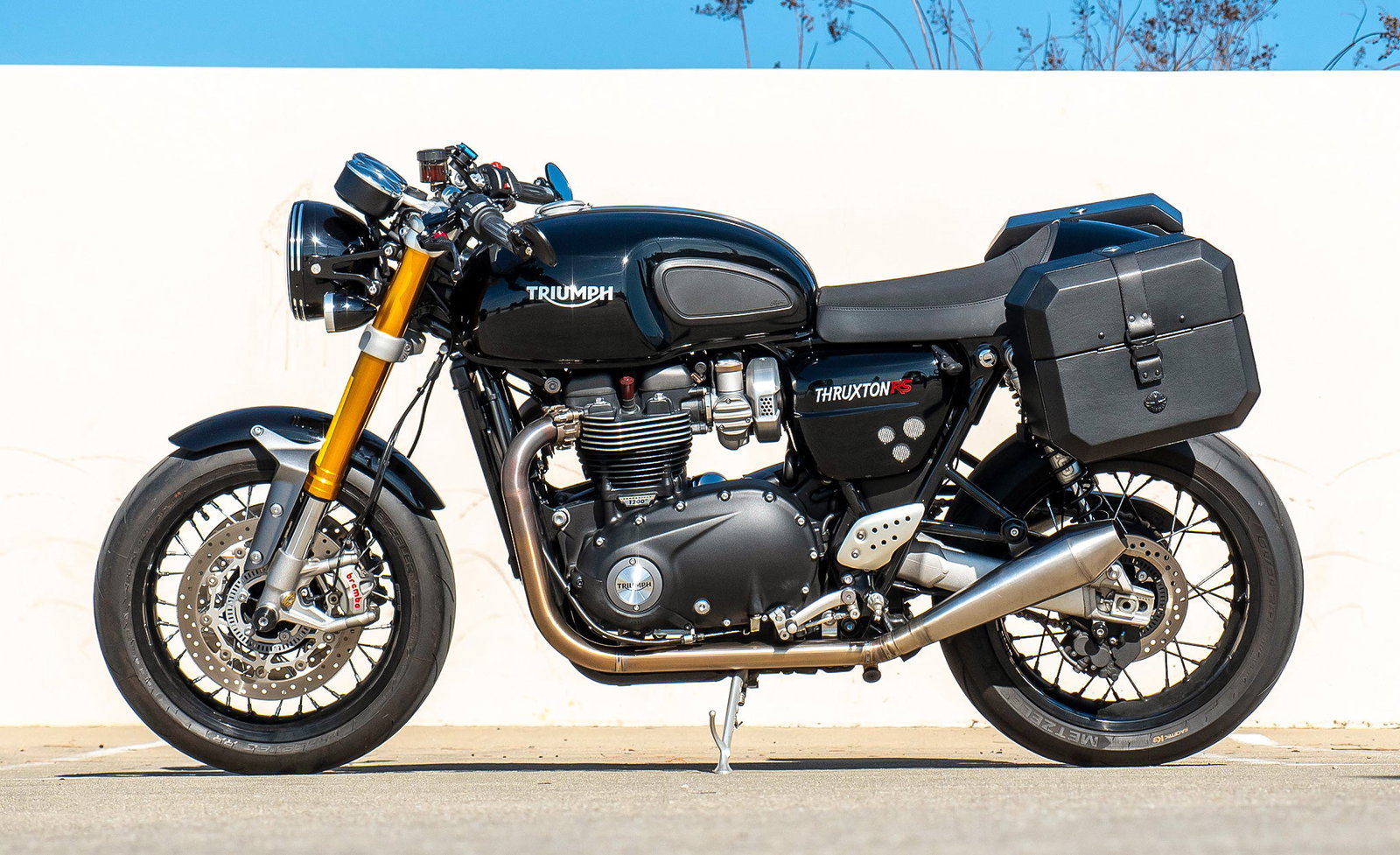 20L - Outlaw Quick-Mount Small Triumph Thruxton RS Leather Wrapped Hard Alforjas
