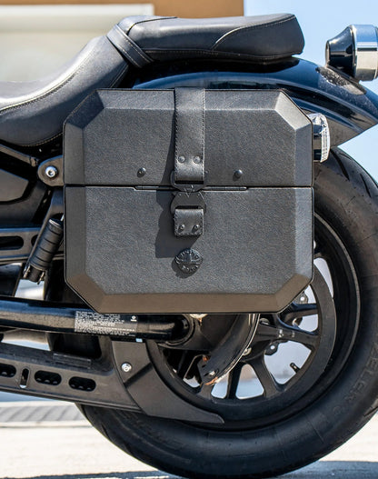 20L - Outlaw Quick-Mount Small Yamaha Bolt Specific Leather Wrapped Hard Alforjas