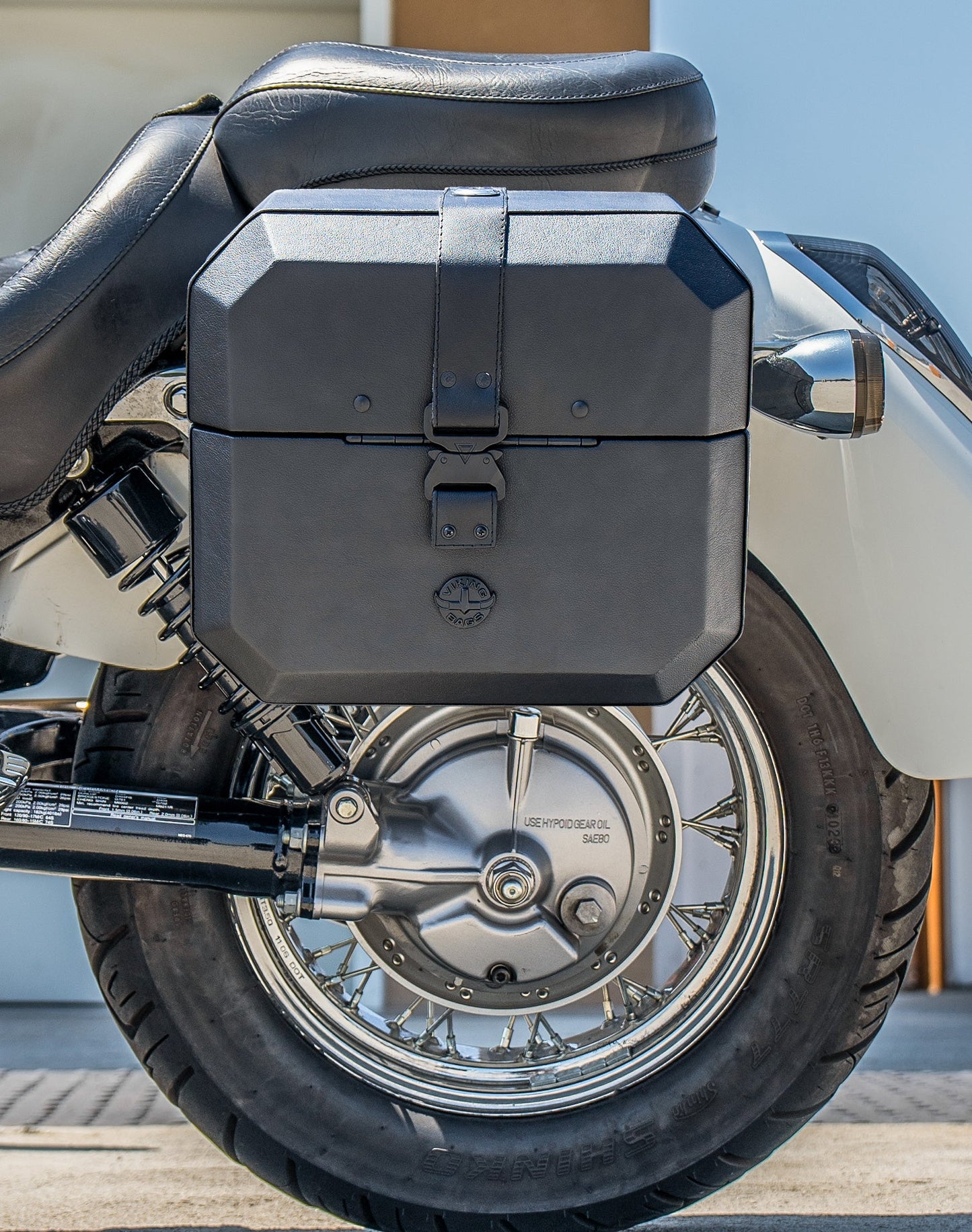 20L - Outlaw Quick-Mount Small Honda 750 Shadow Aero Leather Wrapped Hard Alforjas