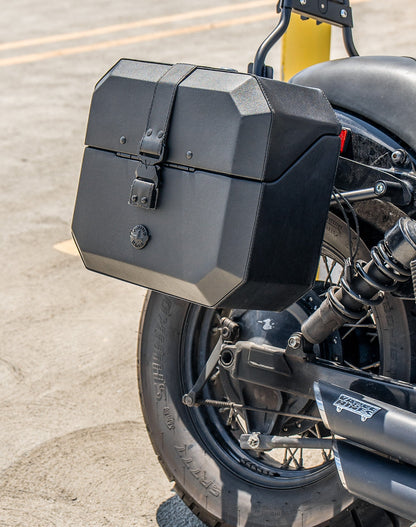 20L - Outlaw Quick-Mount Small Honda 750 Shadow Phantom Leather Wrapped Hard Alforjas
