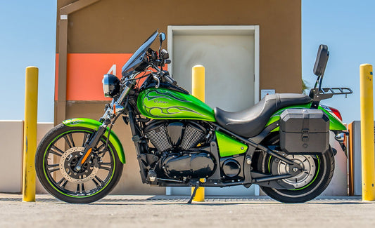 20L - Outlaw Quick-Mount Small Kawasaki Vulcan 900 Custom Leather Wrapped Hard Alforjas