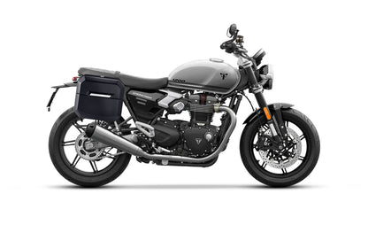 20L - Outlaw Quick-Mount Small Triumph Speed Twin 1200 Painted Hard Alforjas