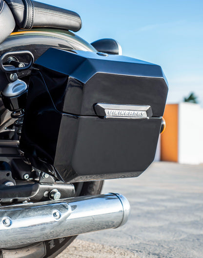 20L - Outlaw Quick-Mount Small Royal Enfield Super Meteor 650 Painted Hard Alforjas