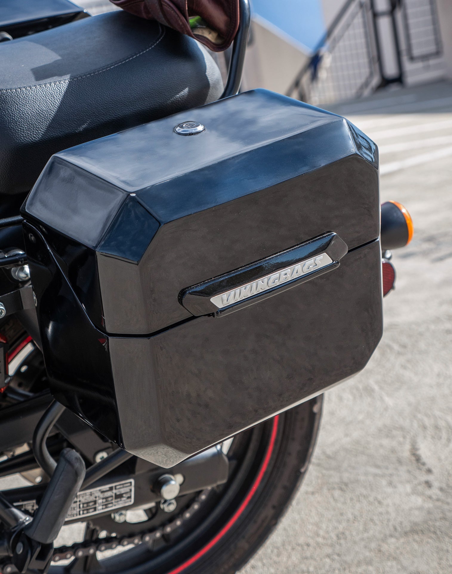 20L - Outlaw Quick-Mount Small Royal Enfield Classic 350 Painted Hard Alforjas