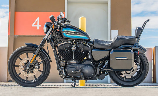 20L - Outlaw Quick-Mount Small Harley Sportster Iron 1200 XL1200NS Painted Hard Alforjas