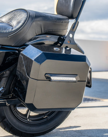 20L - Outlaw Quick-Mount Small Harley Sportster Iron 1200 XL1200NS Painted Hard Alforjas
