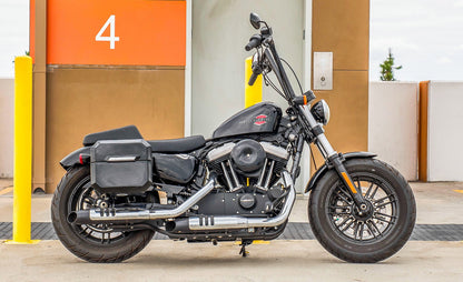 20L - Outlaw Quick-Mount Small Harley Sportster 1200 Custom XL1200C Painted Hard Alforjas