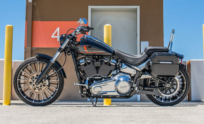 20L - Outlaw Quick-Mount Small Harley Softail Breakout FXBR/S Painted Hard Alforjas