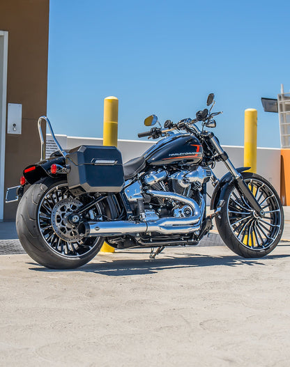20L - Outlaw Quick-Mount Small Harley Softail Breakout FXBR/S Painted Hard Alforjas