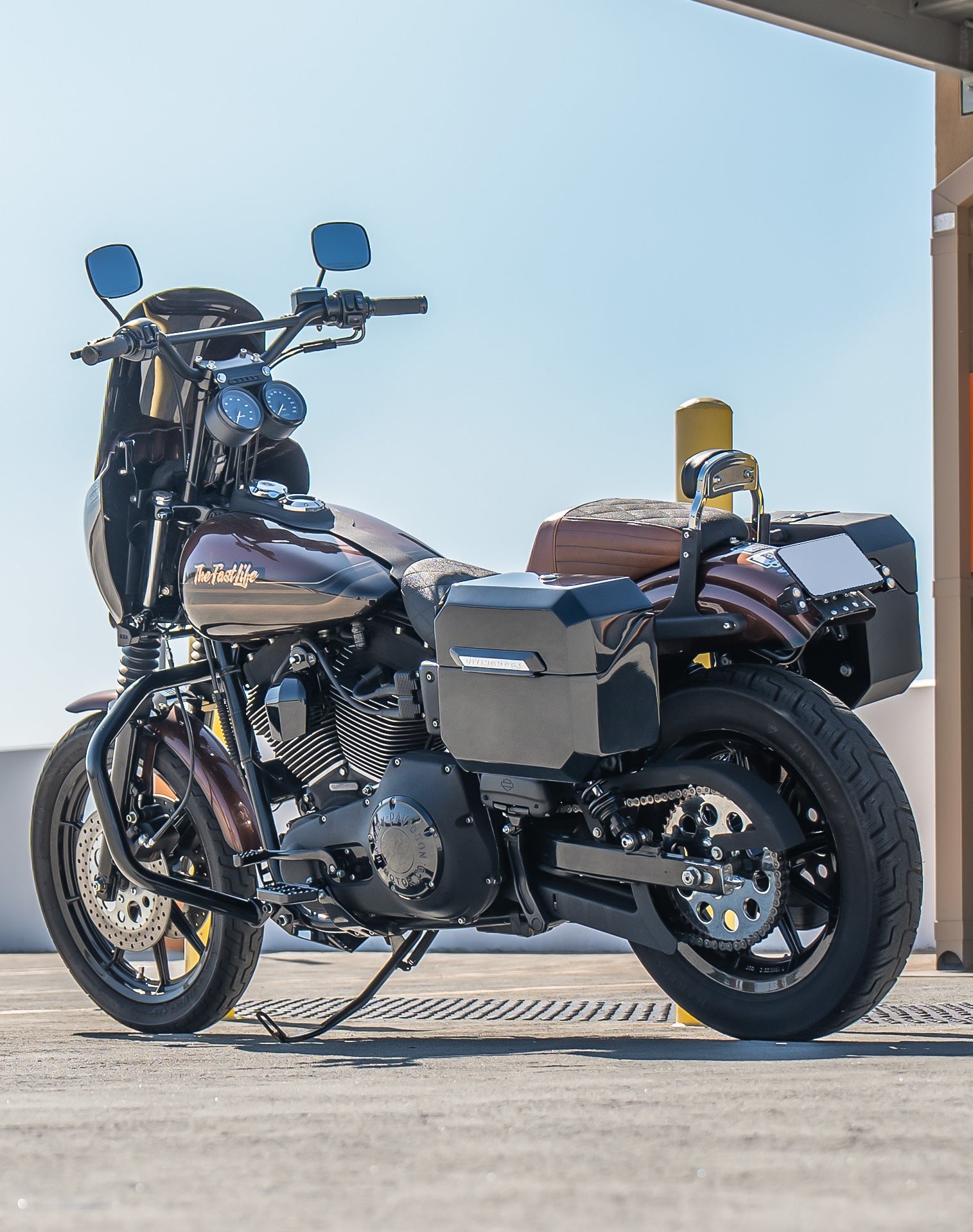 20L - Outlaw Quick-Mount Small Painted Hard Alforjas para Harley Dyna Super Glide Custom FXDC/I