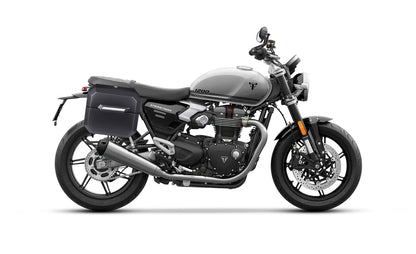 20L - Outlaw Quick-Mount Small Triumph Speed Twin 1200 Matte Hard Alforjas