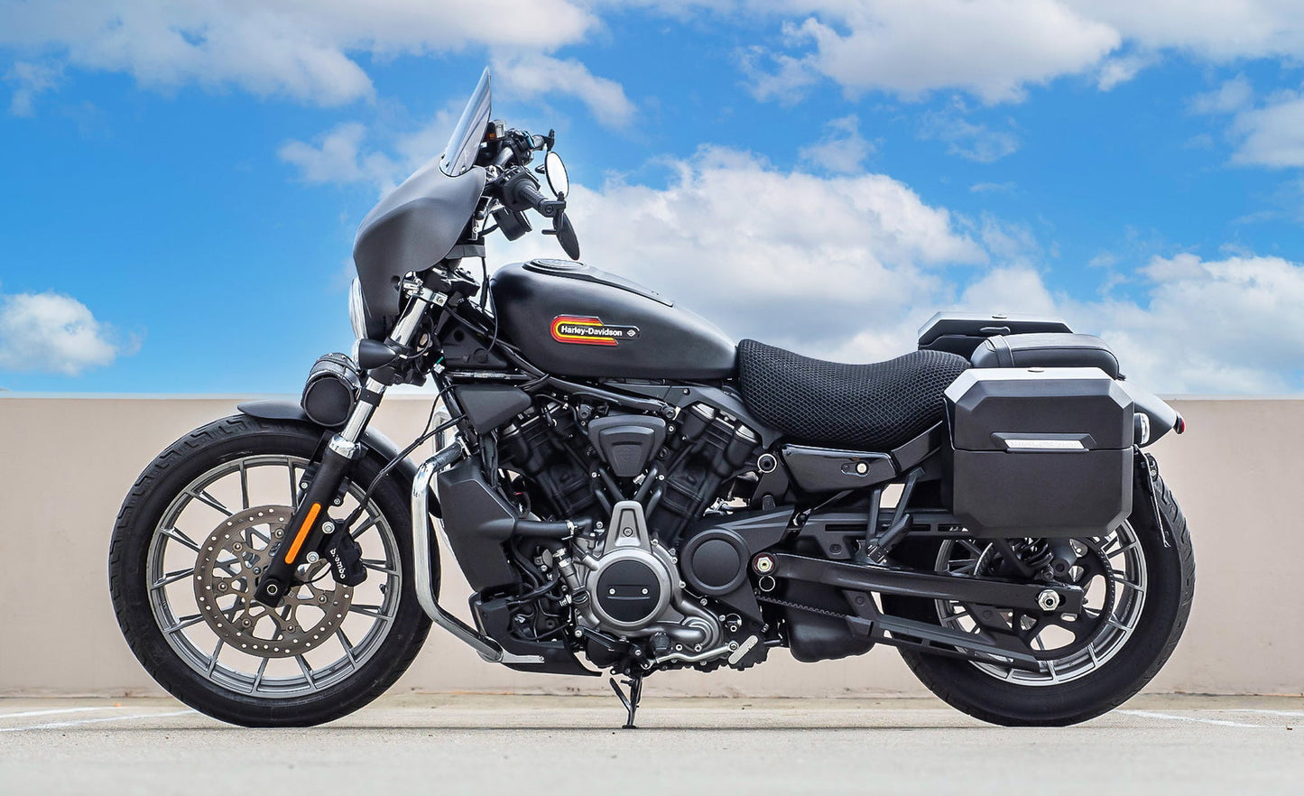 20L - Outlaw Quick-Mount Small Harley Sportster Nightster RH975/S Matte Alforjas