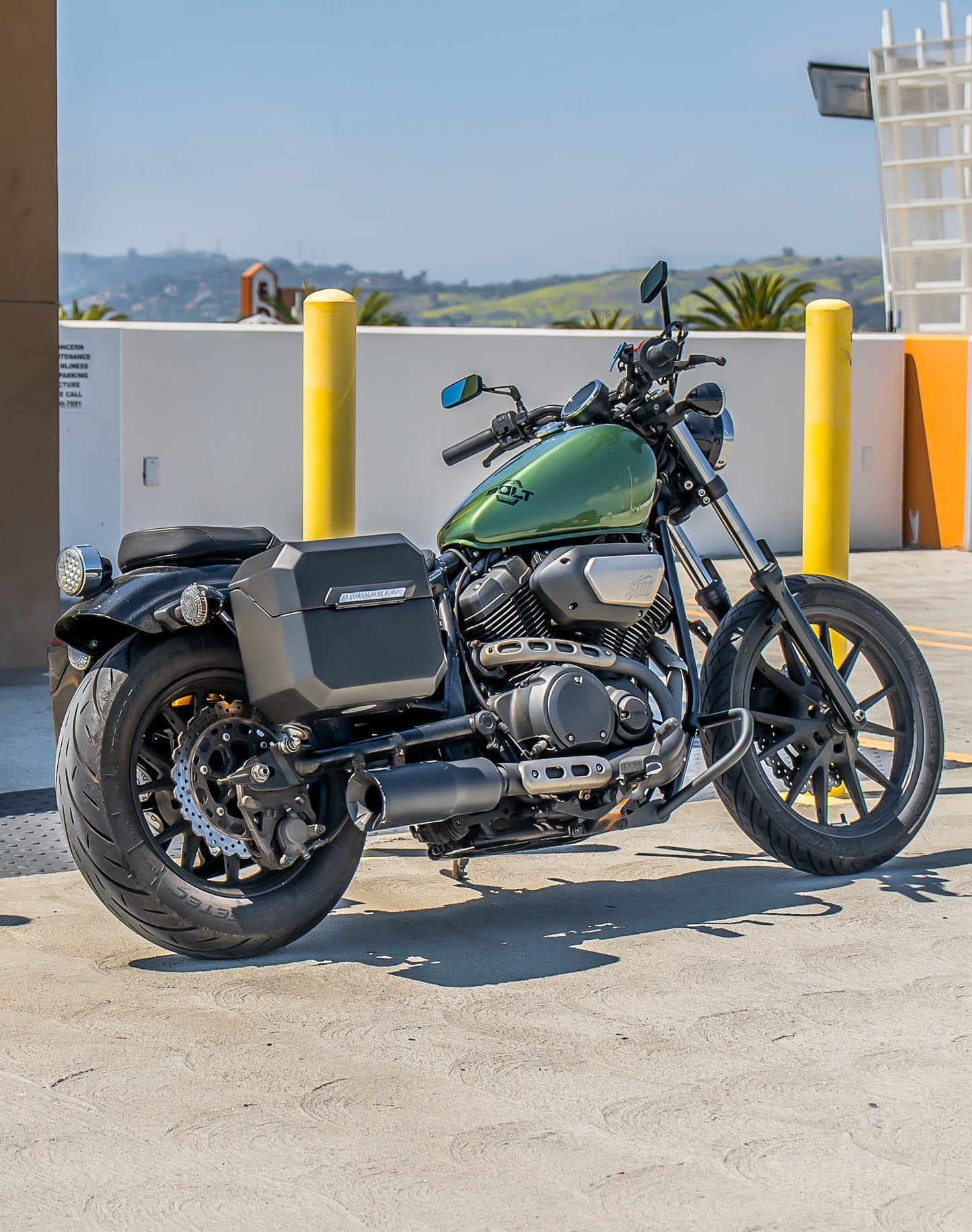20L - Outlaw Quick-Mount Small Yamaha Bolt Specific Matte Hard Alforjas