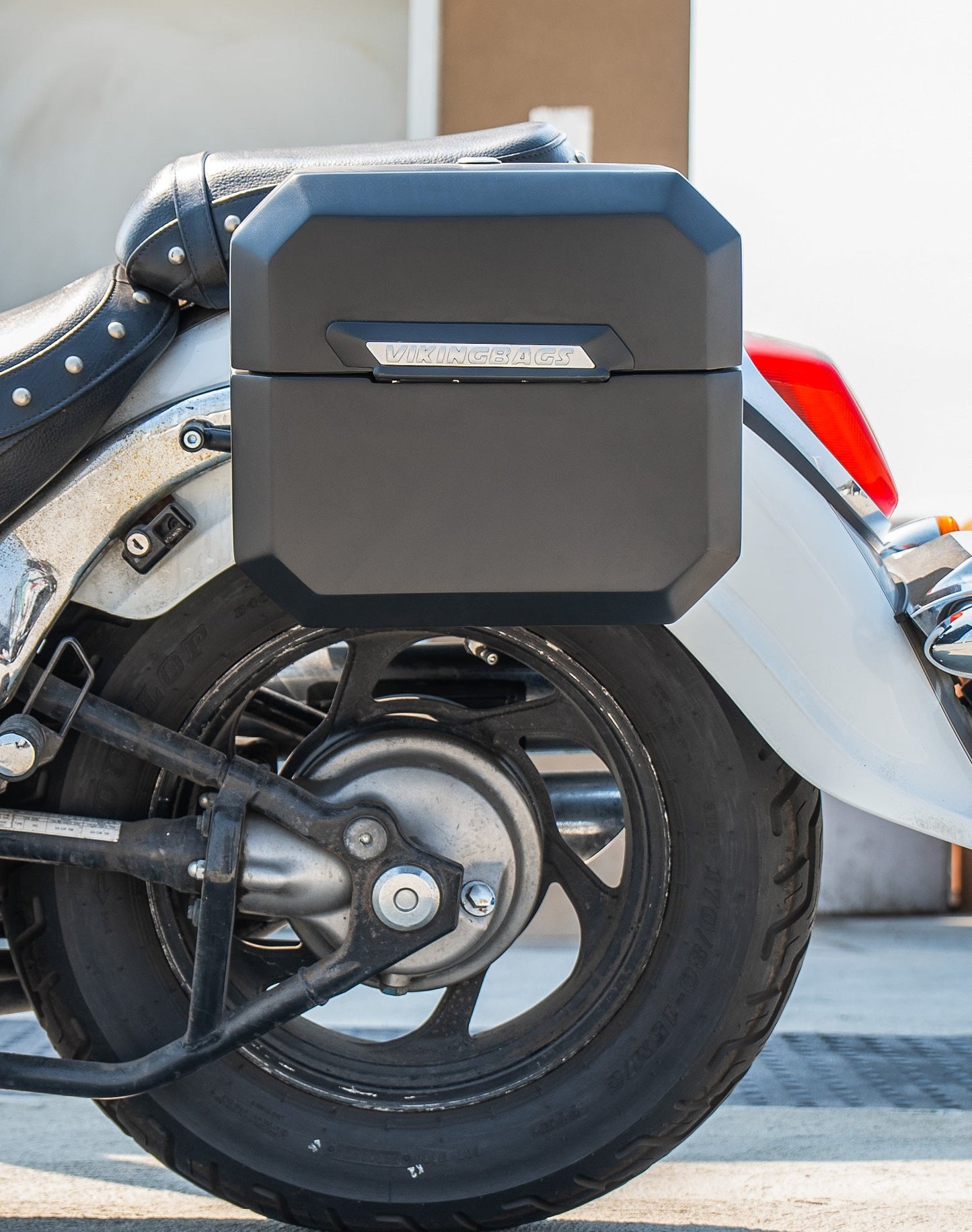20L - Outlaw Quick-Mount Small Suzuki Boulevard C50 VL800 Matte Hard Alforjas