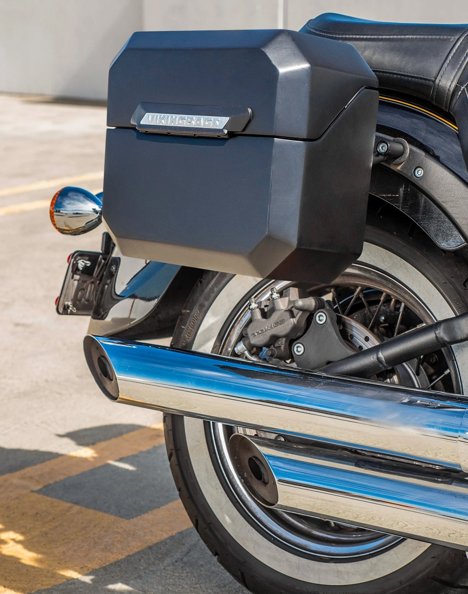 20L - Outlaw Quick-Mount Small Kawasaki Vulcan 900 Classic VN900 Matte Hard Alforjas