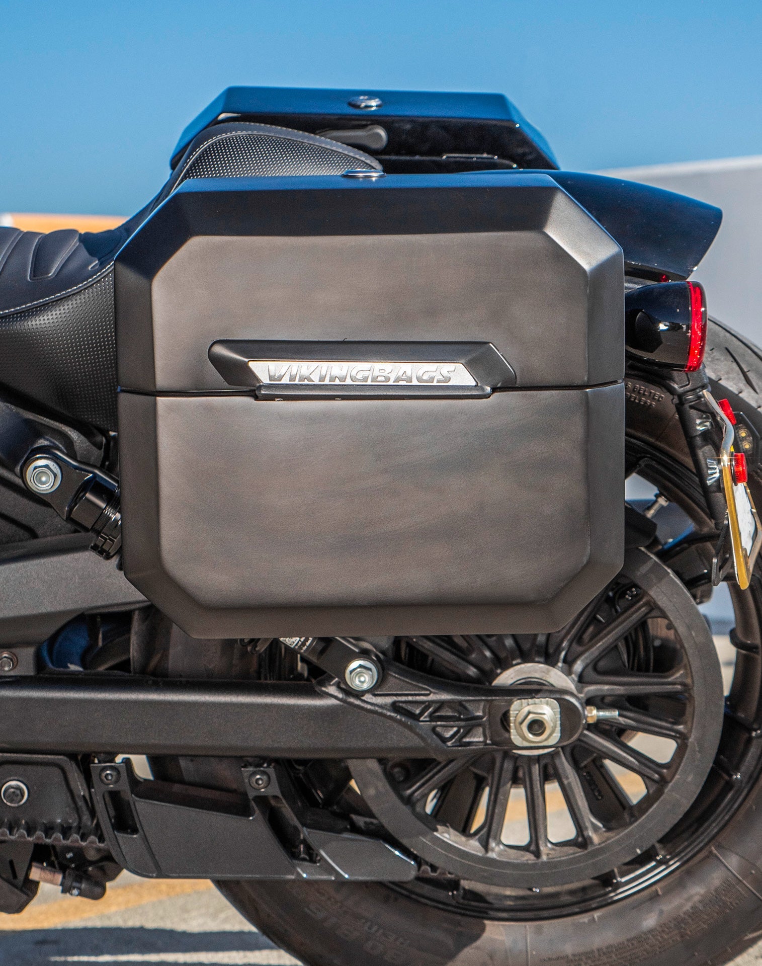 20L - Outlaw Quick-Mount Small Indian Scout Rogue Matte Hard Alforjas