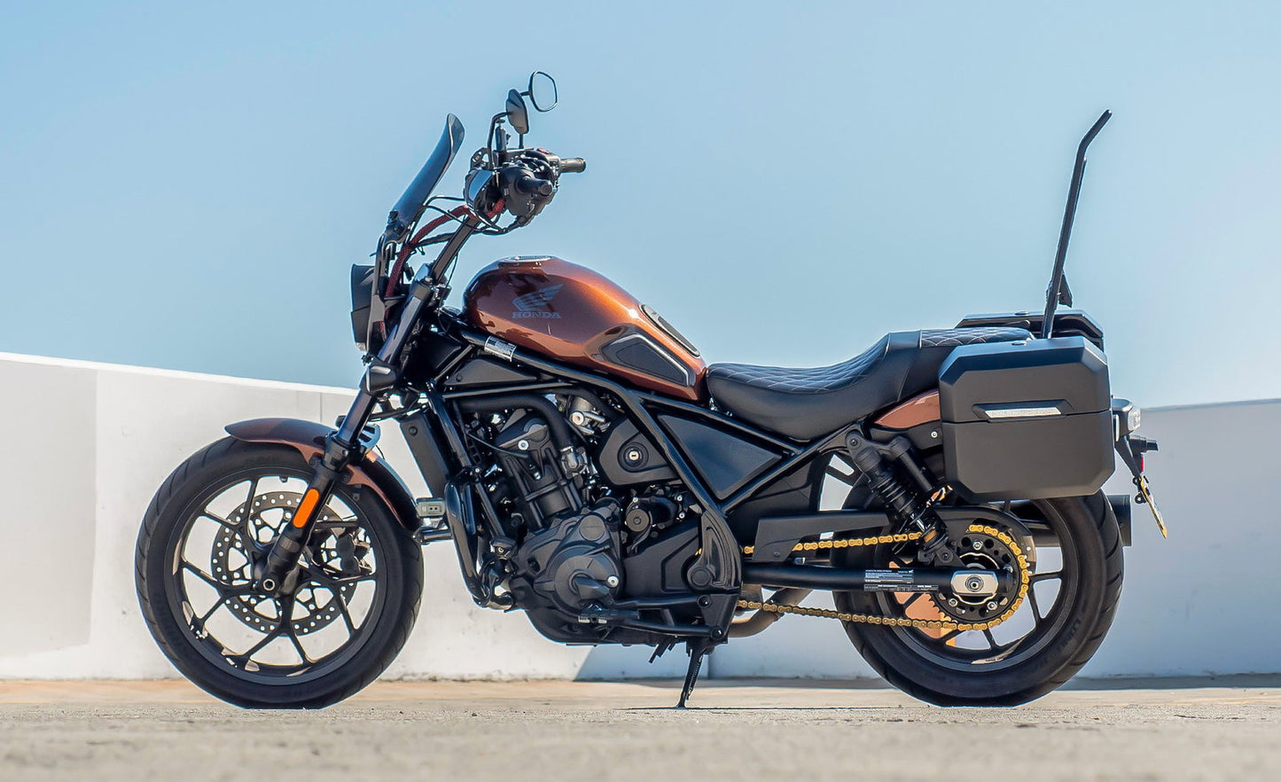 20L - Outlaw Quick-Mount Small Honda Rebel 1100 Matte Hard Alforjas