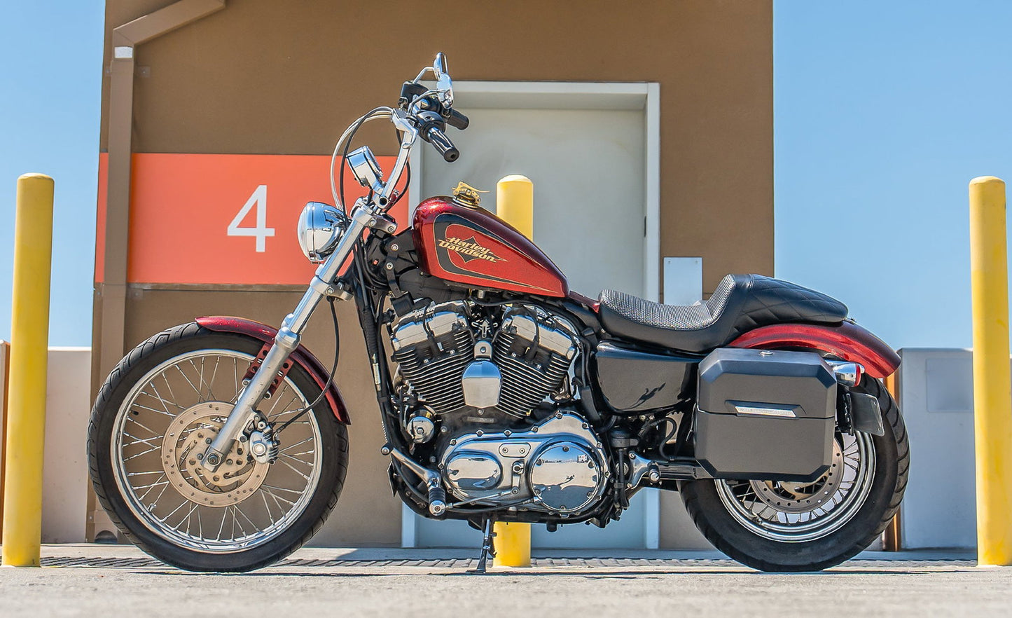 20L - Outlaw Quick-Mount Small Harley Sportster Seventy Two 72 XL1200V Matte Hard Alforjas