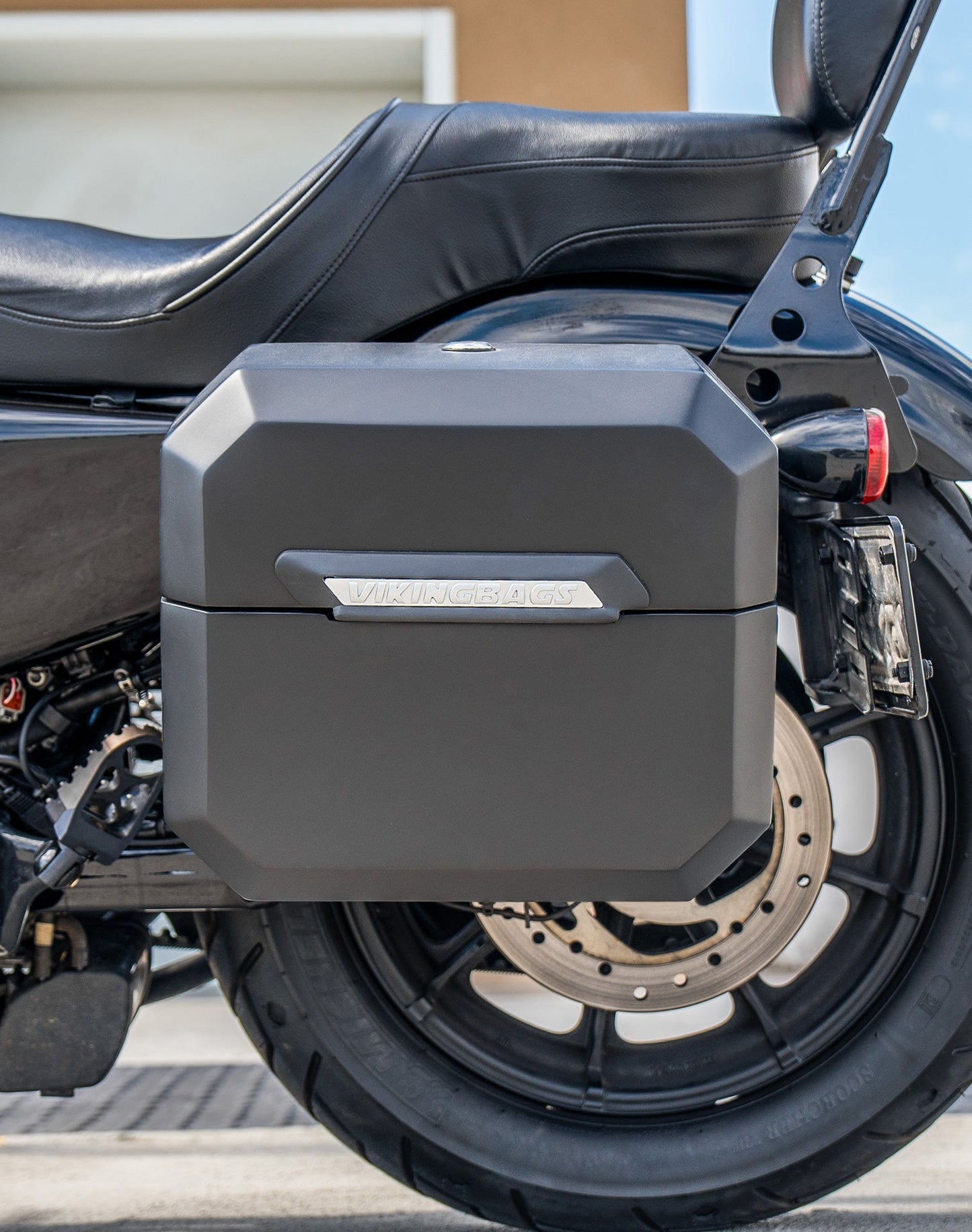 20L - Outlaw Quick-Mount Small Harley Sportster Iron 1200 XL1200NS Matte Hard Alforjas