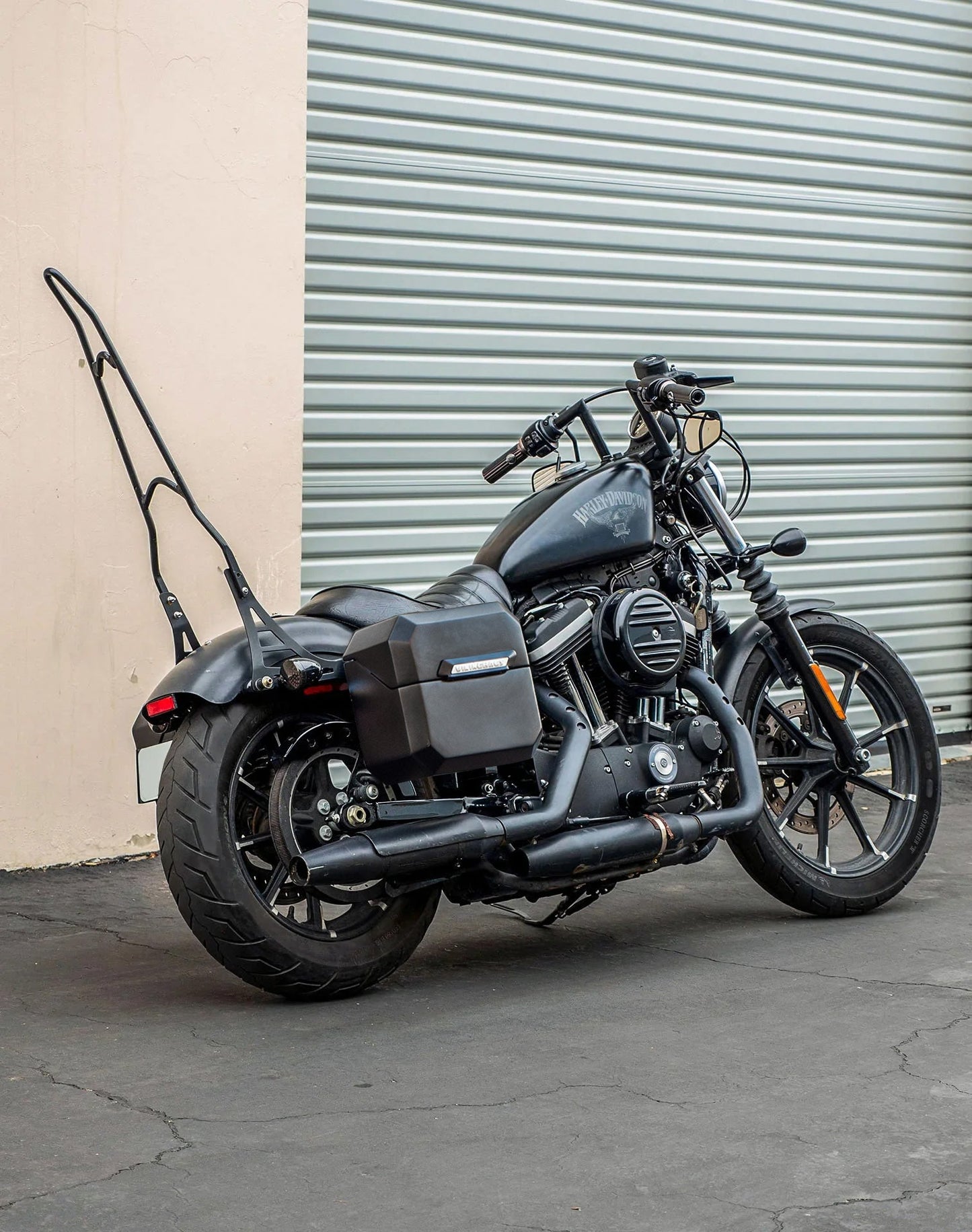20L - Outlaw Quick-Mount Small Harley Sportster 883 Iron XL883N Matte Hard Alforjas