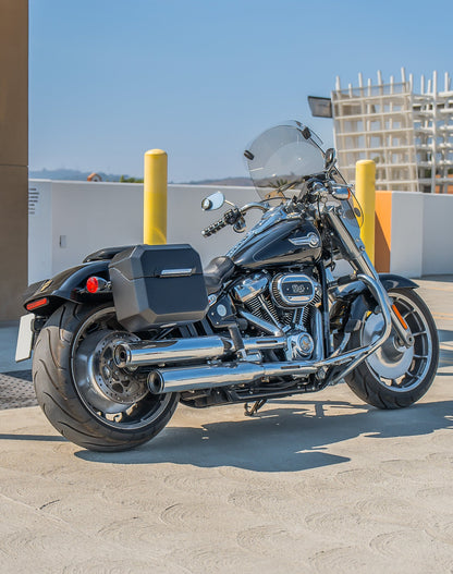 20L - Outlaw Quick-Mount Small Harley Softail Fat Boy FLFB/S Matte Hard Alforjas