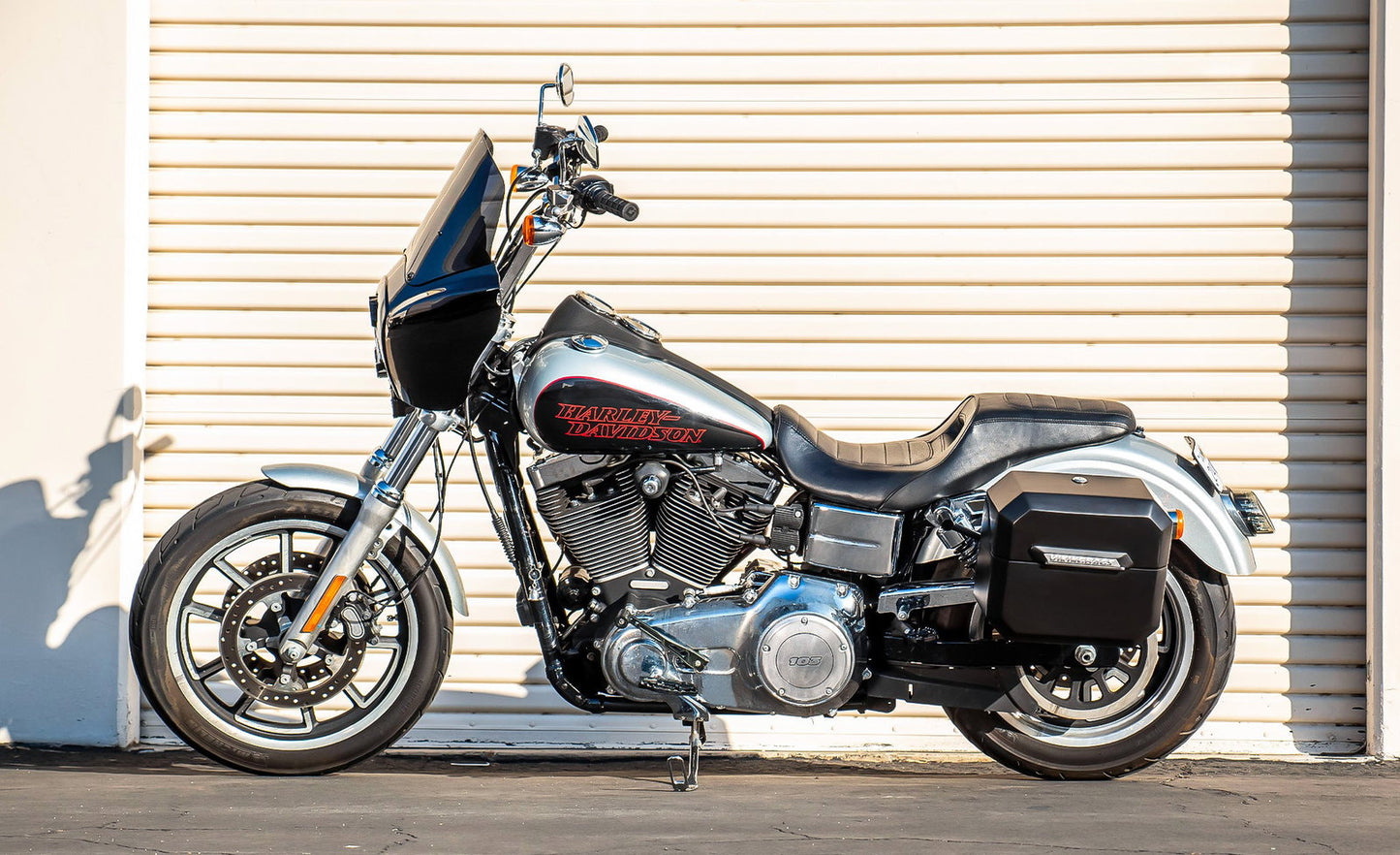 20L - Outlaw Quick-Mount Small Harley Dyna Low Rider FXDL Matte Hard Alforjas