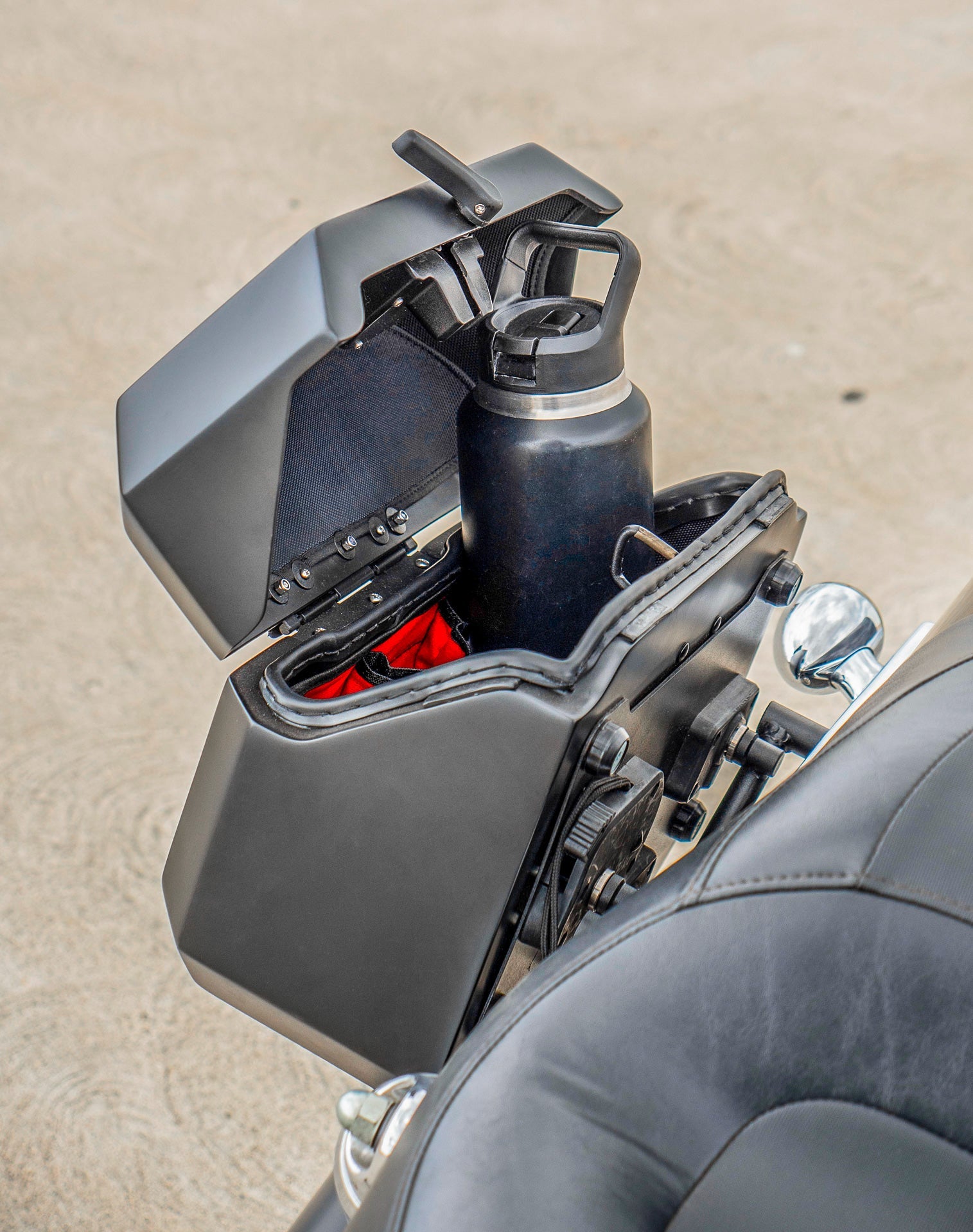 20L - Outlaw Quick-Mount Small Harley Dyna Fat Bob FXDF Matte Hard Alforjas