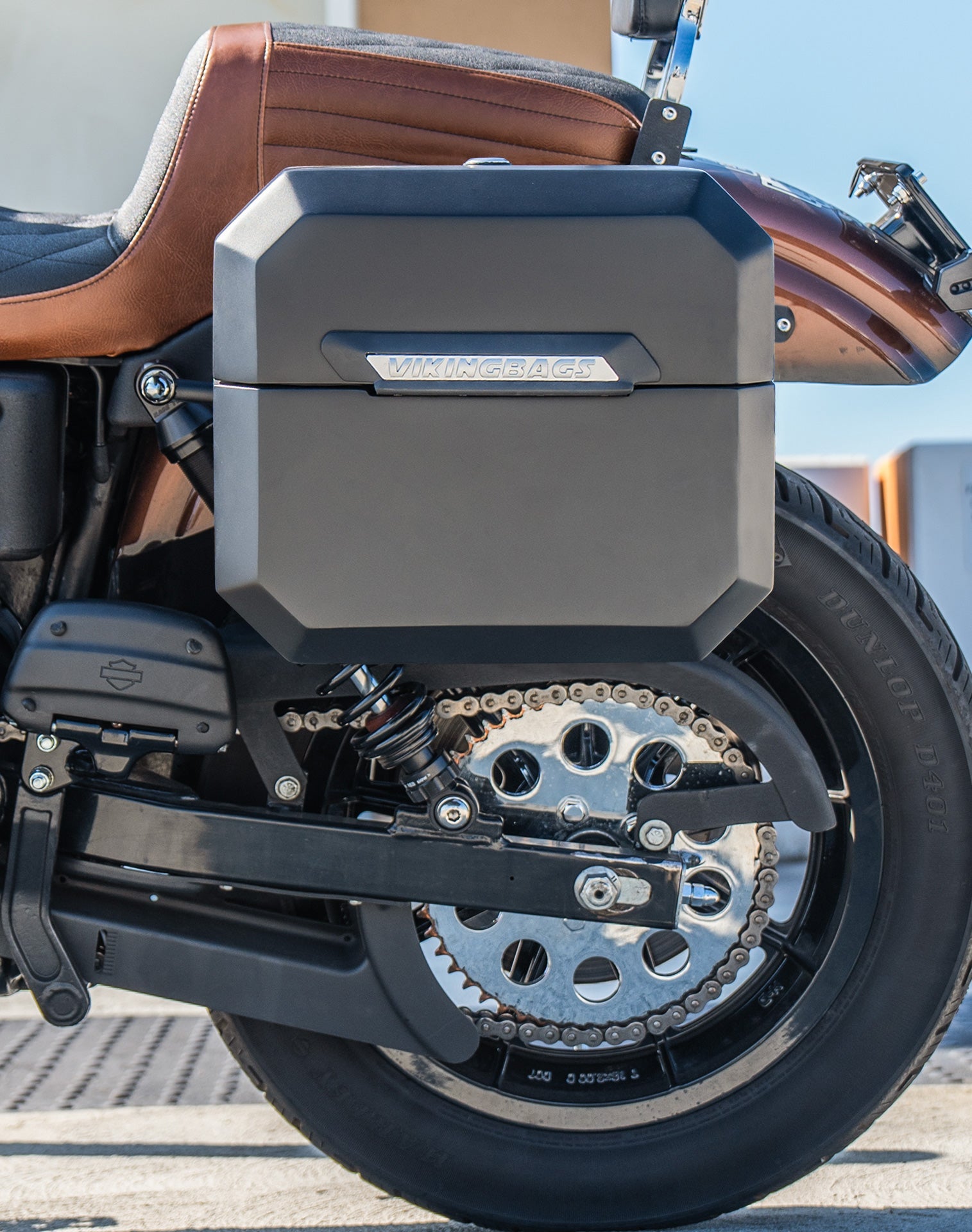 20L - Outlaw Quick-Mount Small Harley Dyna Super Glide Custom FXDC/I Matte Hard Alforjas