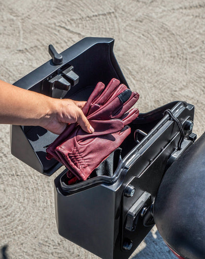 20L - Outlaw Quick-Mount Small Ducati Scrambler (2014-17) Matte Hard Alforjas
