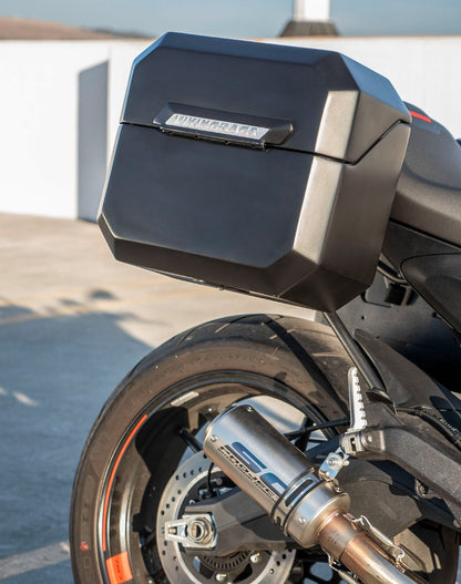20L - Outlaw Quick-Mount Small Ducati Monster 797 Matte Hard Alforjas