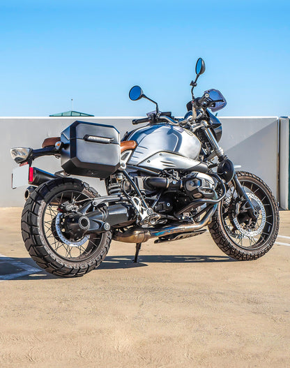 20L - Outlaw Quick-Mount Small BMW R nineT Pure/Racer/GS Matte Hard Alforjas