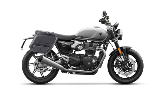 24L - Ironclad Quick-Mount Medium Triumph Speed Twin 1200 Leather Wrapped Hard Alforjas