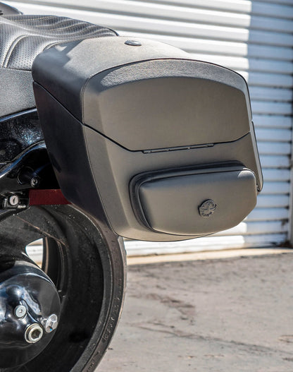 24L - Ironclad Quick-Mount Medium Suzuki Boulevard M109 VZR1800 Leather Wrapped Hard Alforjas