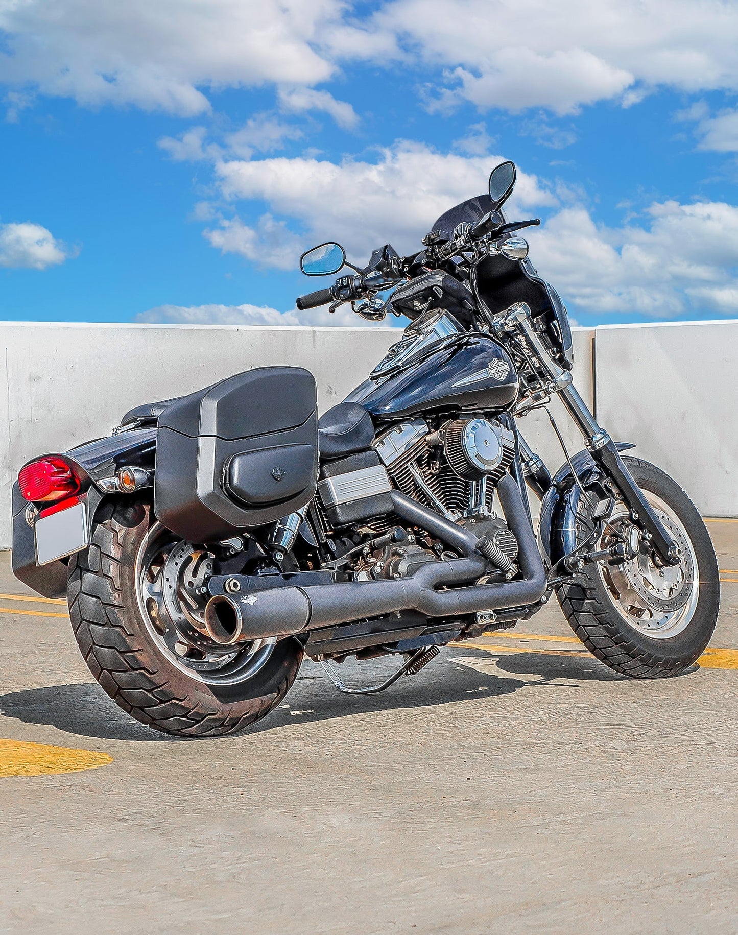 24L - Ironclad Quick-Mount Medium Harley Dyna Fat Bob FXDF Leather Wrapped Hard Alforjas