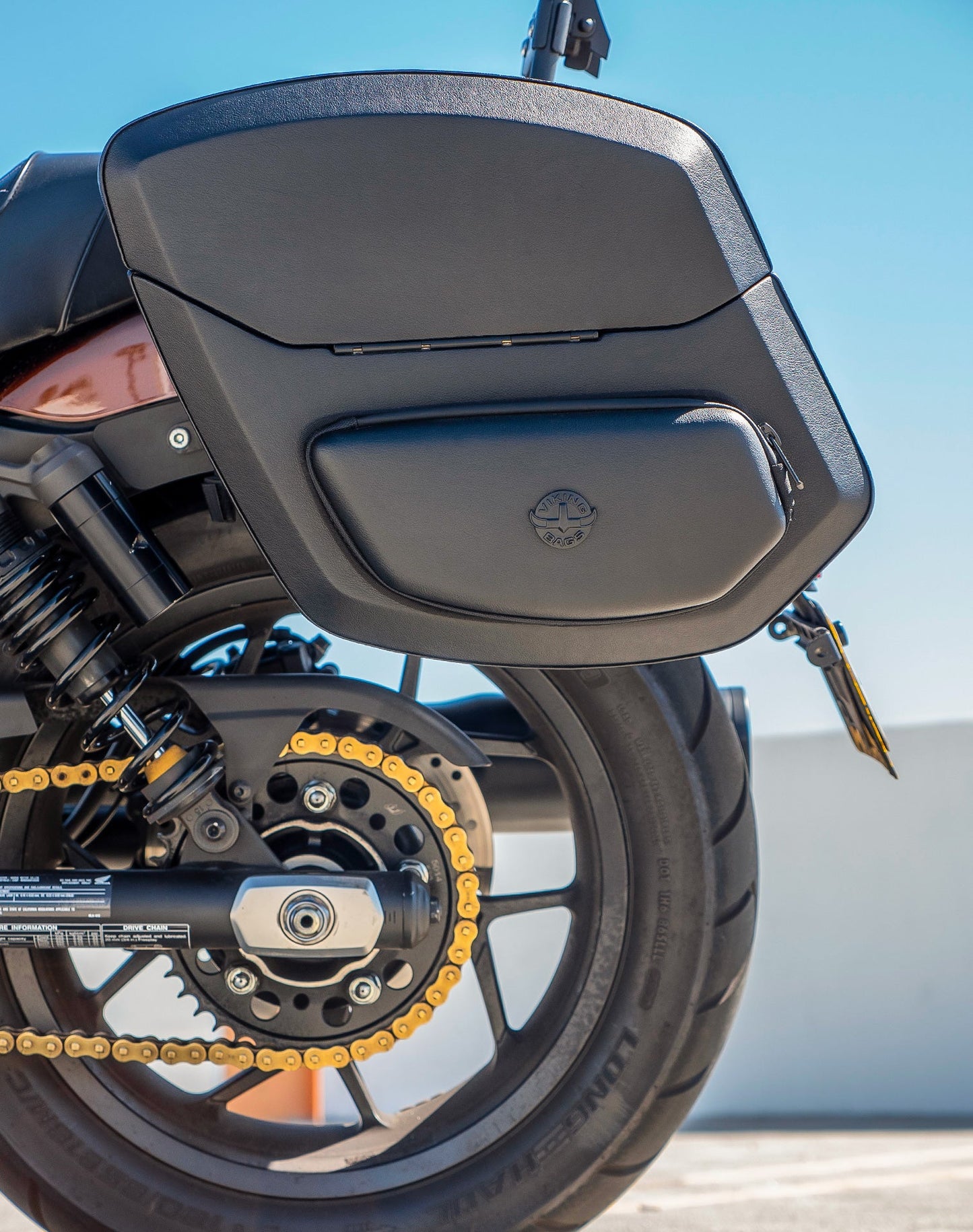 24L - Ironclad Quick-Mount Medium Honda Rebel 1100 Leather Wrapped Hard Alforjas