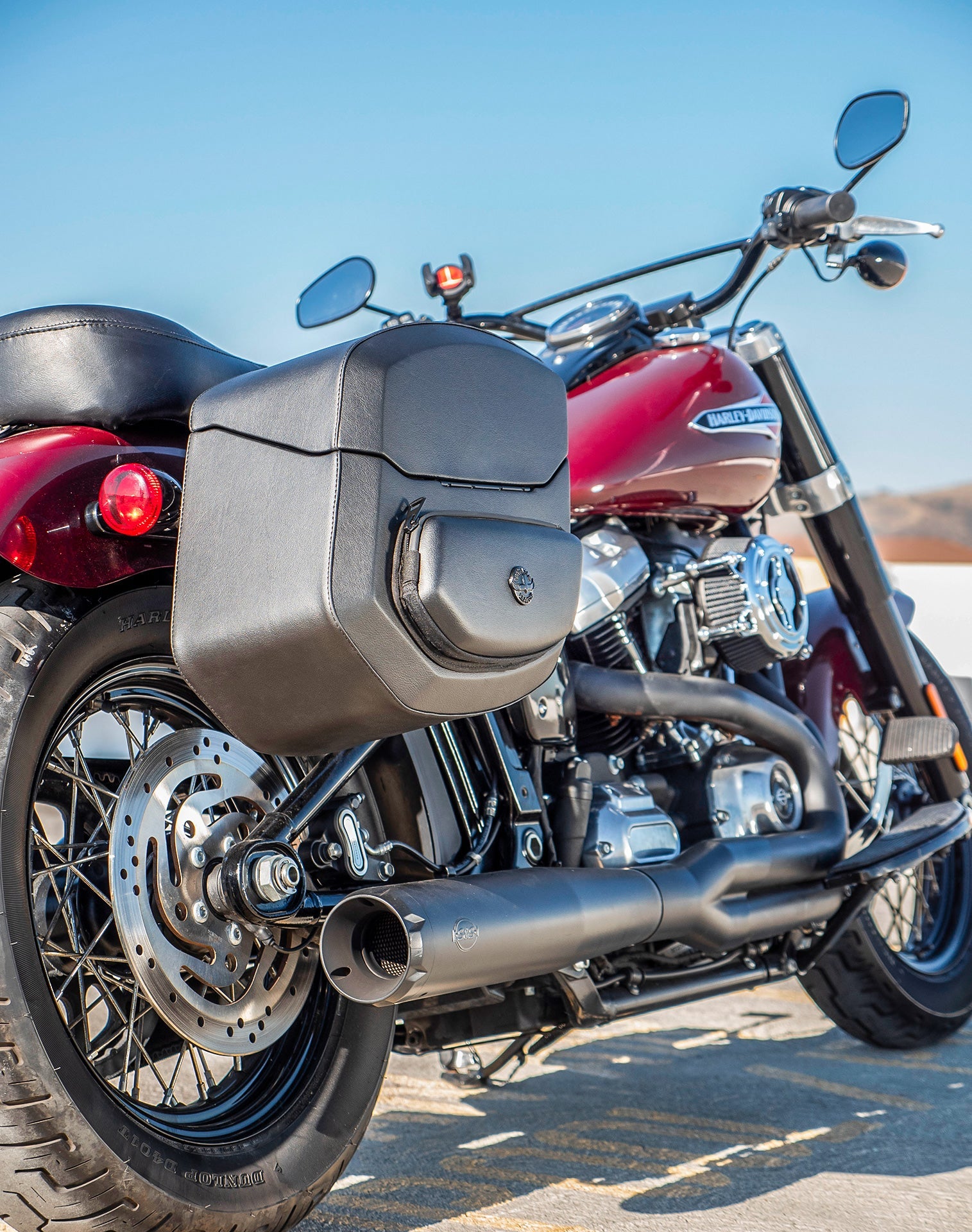 24L - Ironclad Quick-Mount Medium Harley Softail Slim FLSL Leather Wrapped Hard Alforjas