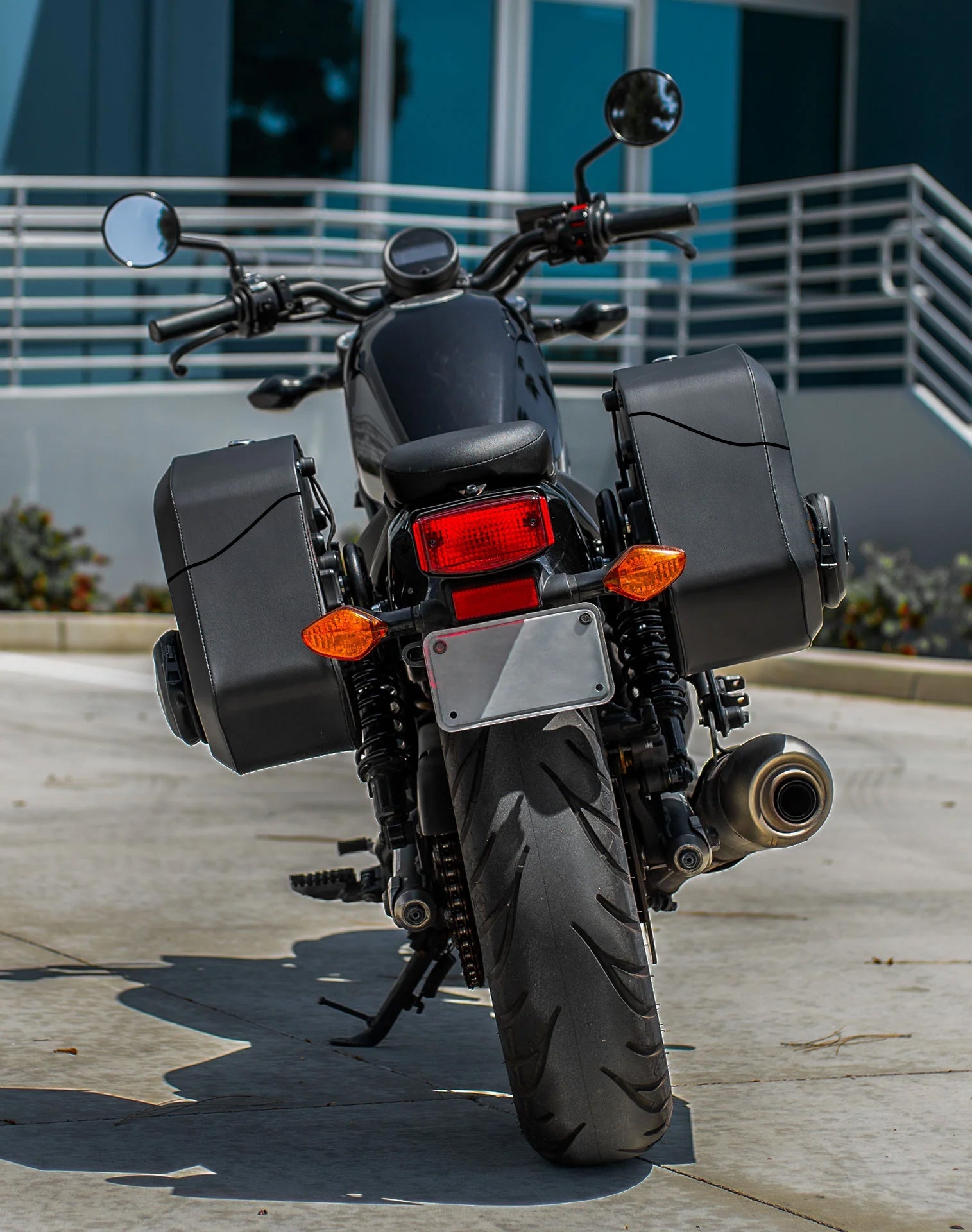 24L - Ironclad Quick-Mount Medium Honda Rebel 500 Leather Wrapped Hard Alforjas