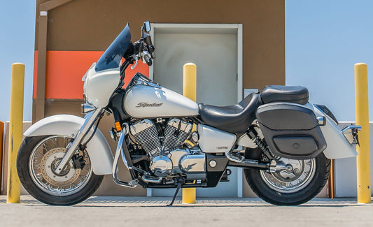 24L - Ironclad Quick-Mount Medium Honda 750 Shadow Aero Leather Wrapped Hard Alforjas