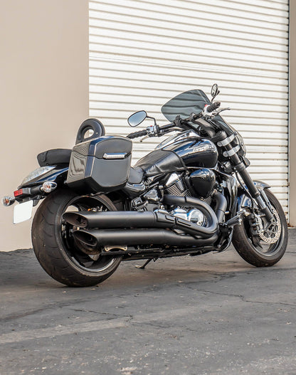 24L - Ironclad Quick-Mount Medium Suzuki Boulevard M109 VZR1800 Painted Hard Alforjas