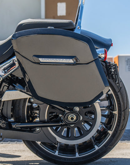 24L - Ironclad Quick-Mount Medium Harley Softail Breakout FXBR/S Painted Hard Alforjas