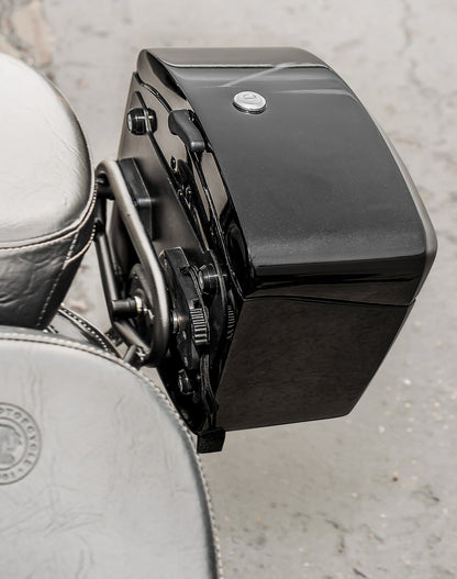 24L - Ironclad Quick-Mount Medium Indian Scout Sixty Painted Hard Alforjas