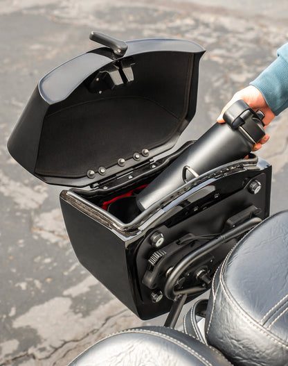 24L - Ironclad Quick-Mount Medium Indian Scout Painted Hard Alforjas