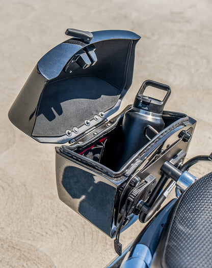 24L - Ironclad Quick-Mount Medium Harley Sportster Seventy Two 72 XL1200V Painted Hard Alforjas