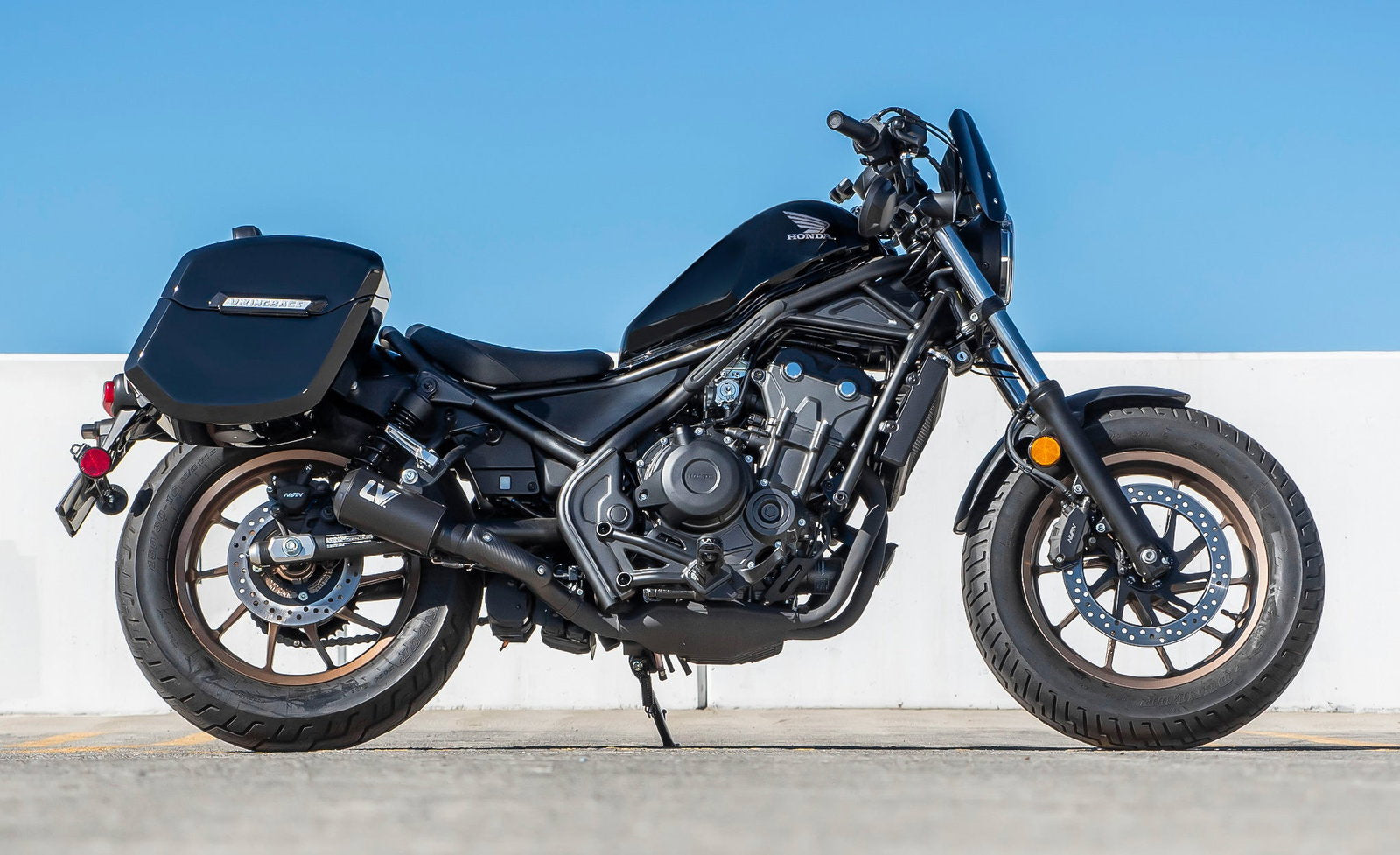 24L - Ironclad Quick-Mount Medium Honda Rebel 500 Painted Hard Alforjas