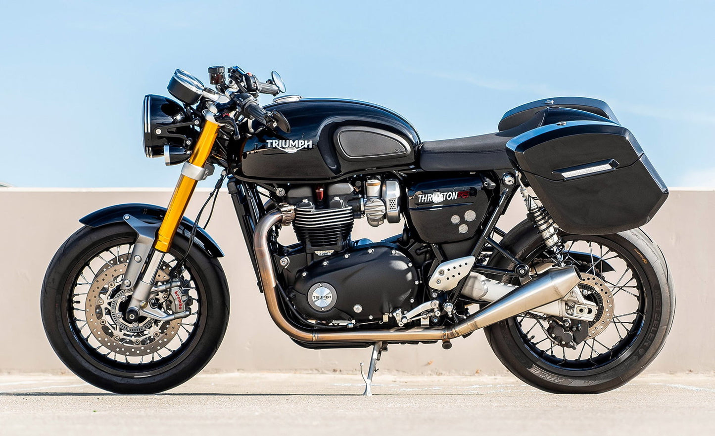 24L - Ironclad Quick-Mount Medium Triumph Thruxton RS Painted Hard Alforjas