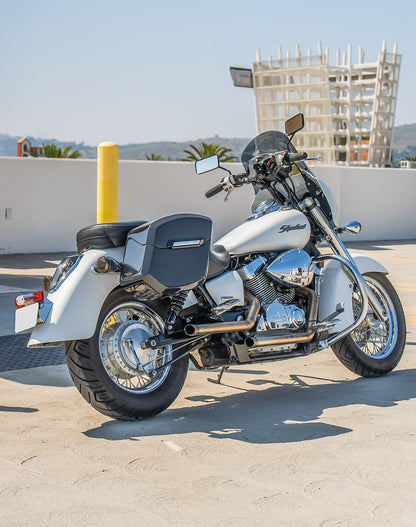 24L - Ironclad Quick-Mount Medium Honda 750 Shadow Aero Painted Hard Alforjas