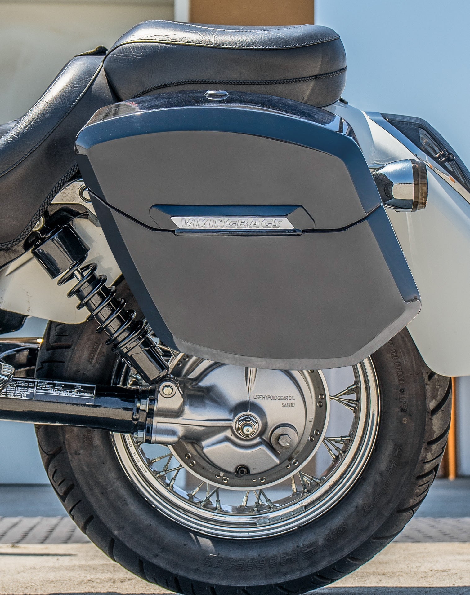 24L - Ironclad Quick-Mount Medium Honda 750 Shadow Aero Painted Hard Alforjas