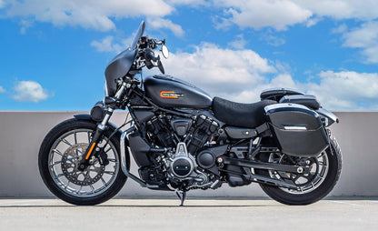 24L - Ironclad Quick-Mount Medium Harley Sportster Nightster RH975/S Painted Hard Alforjas
