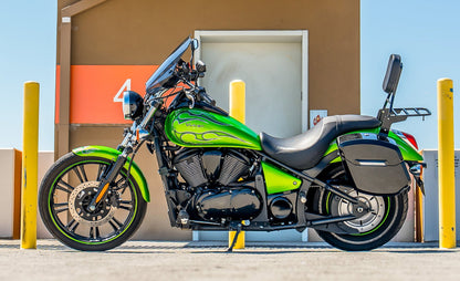 24L - Ironclad Quick-Mount Medium Kawasaki Vulcan 900 Custom Painted Hard Alforjas